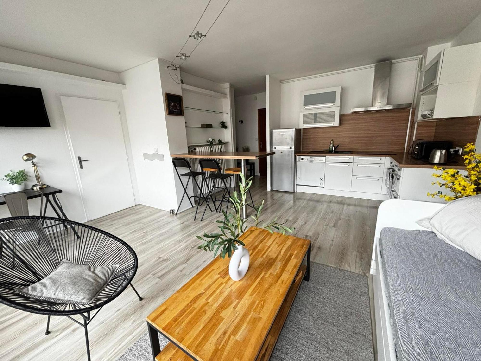 Appartement Hypercentre A 2 Min Du Lac Annecy Zewnętrze zdjęcie
